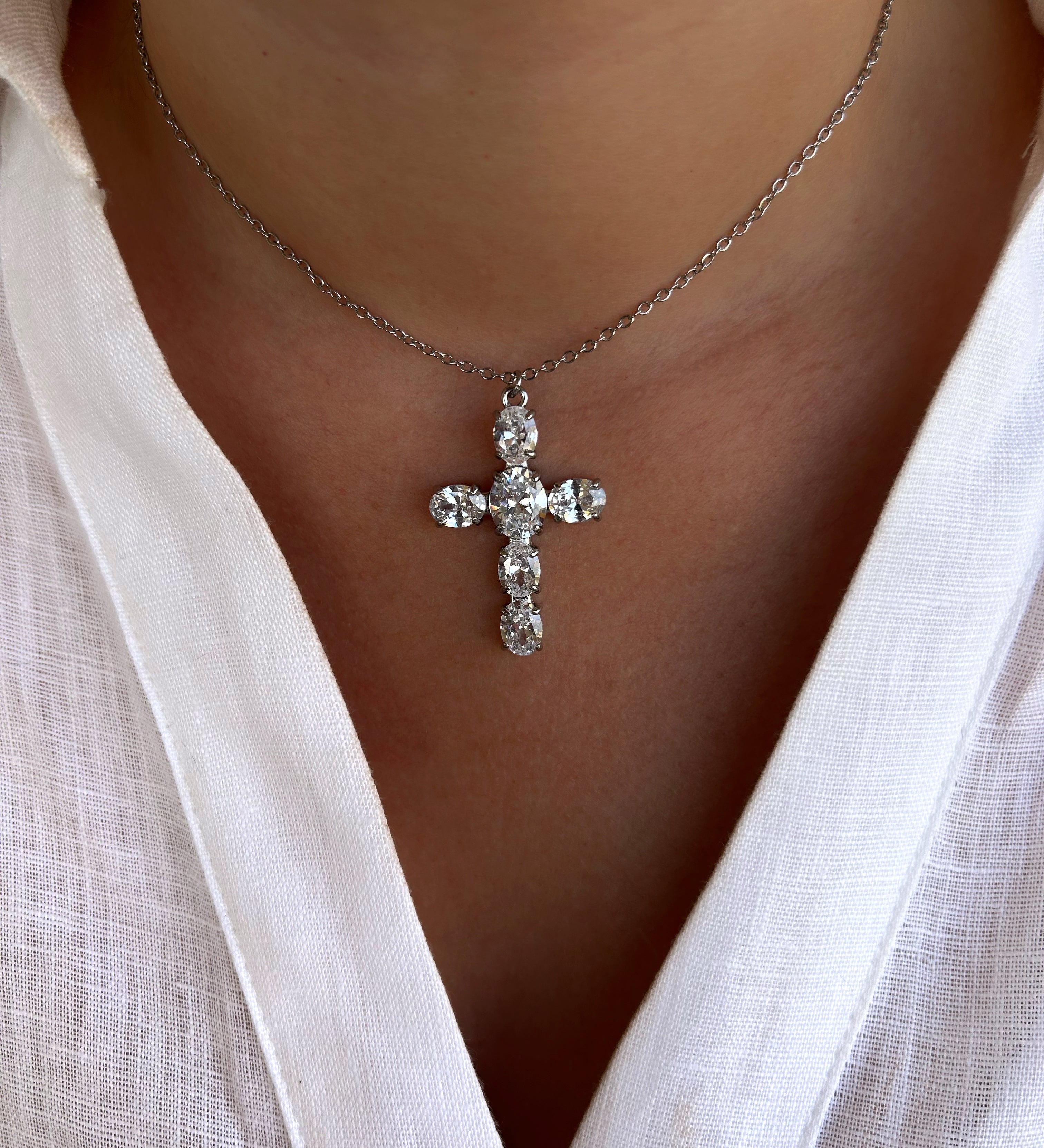 COLLIER AURA