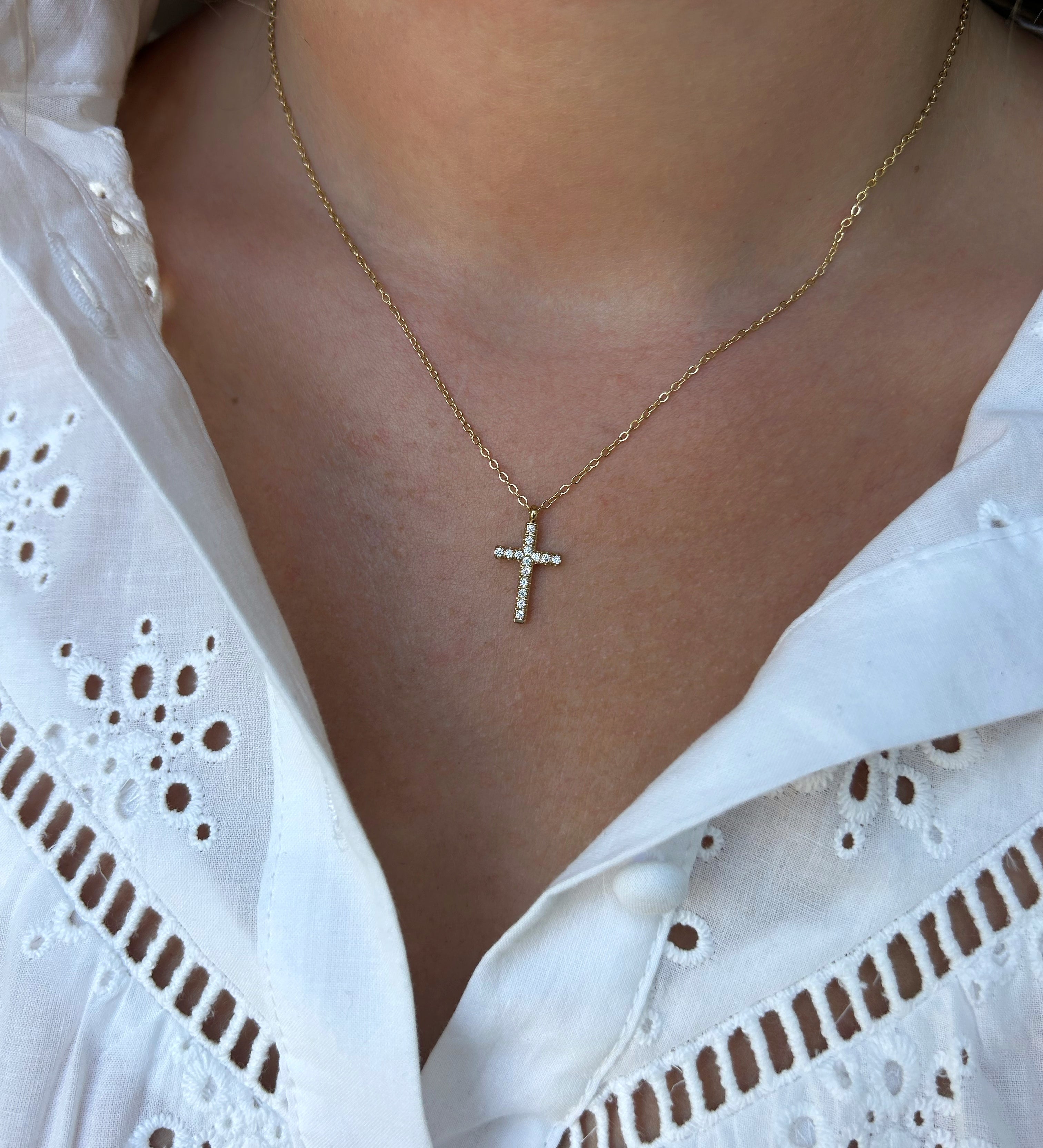 CROSS NECKLACE